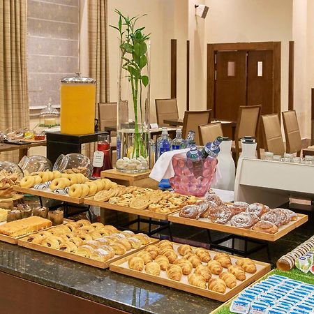 فندق إن إتش كولكشن بالاسيو دي بيرجوز Burgo المظهر الخارجي الصورة